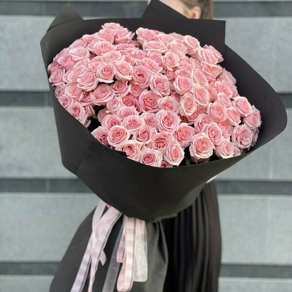 35 КУСТОВЫХ РОЗ ЭКВАДОР 70 СМ