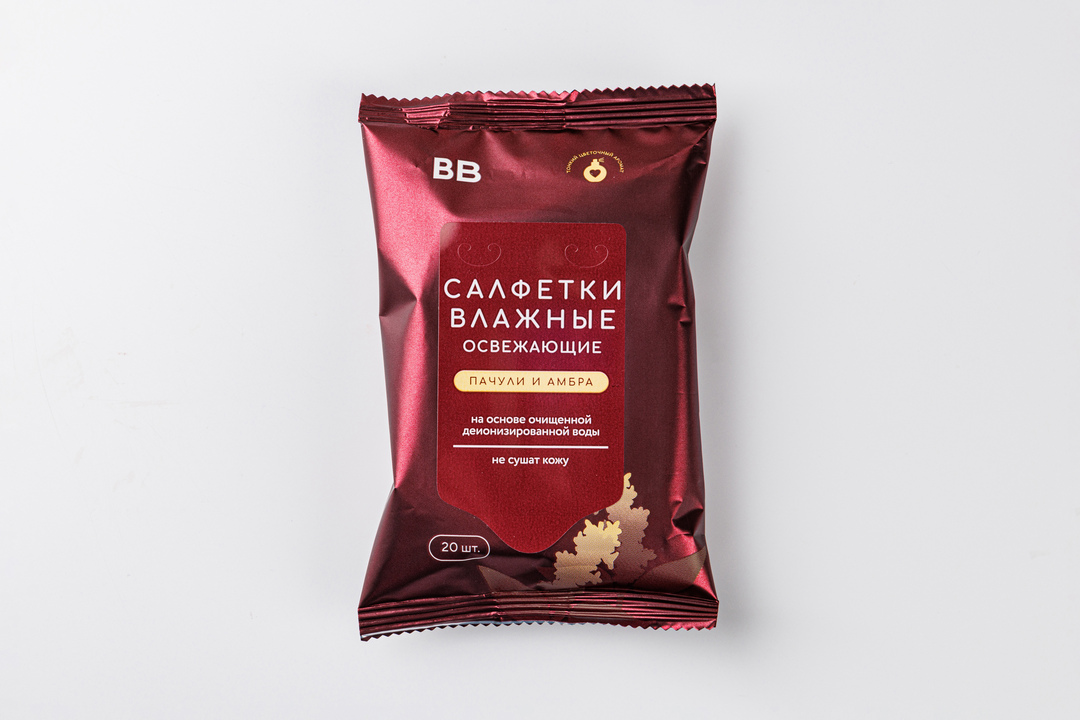 

Салфетки влажные ВкусВилл освежающие "Пачули и амбра", 20 шт.