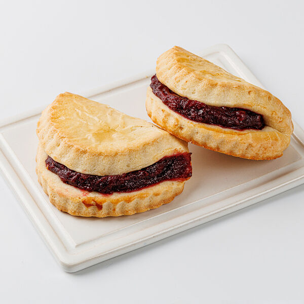 Сочники с вишневой начинкой, 2 шт