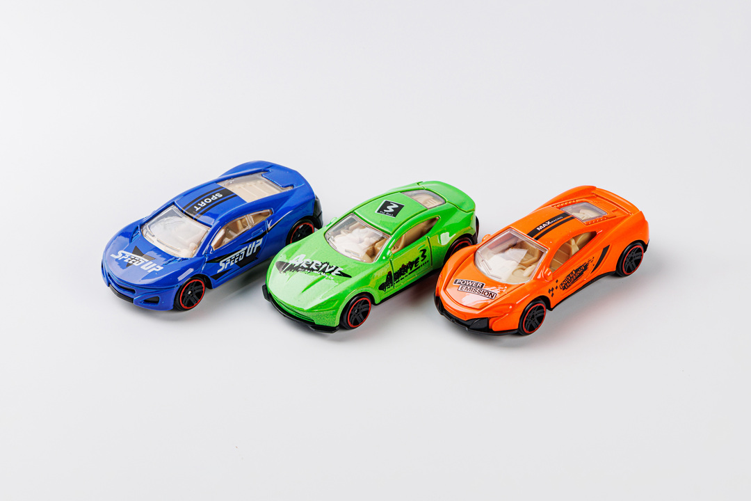 

Машинка металлическая, в ассортименте