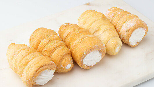 Трубочки с белковым кремом