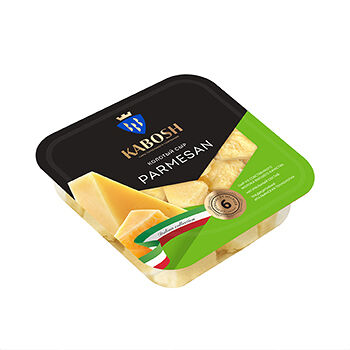 Сыр твердый Parmesan 40% колотый 6 мес Кабош 100г, Россия