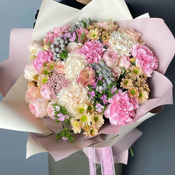 Пышный авторский букет 