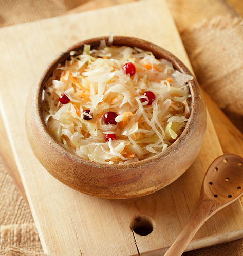 

Капуста квашеная с морковью и хреном вес