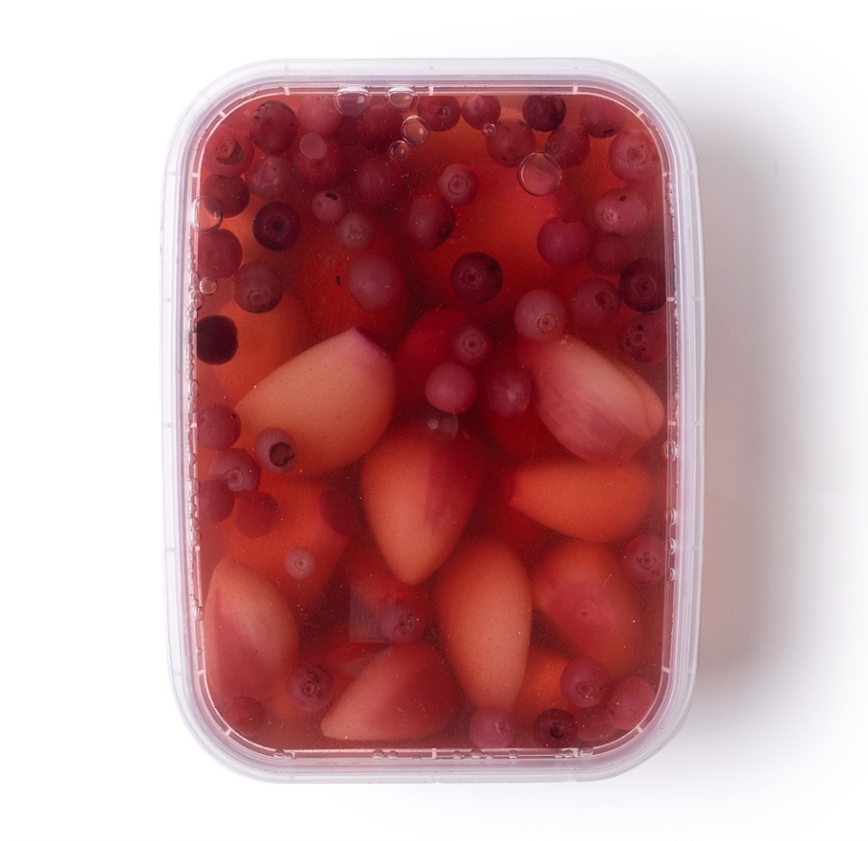 

Чеснок соленый с брусникой очищенный Craftingfoods