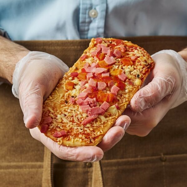 Пиццетта пикантная 90г