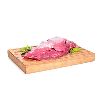 Лопатка из телятины на кости фермерская охлаждённая, «Наша Ферма», Россия