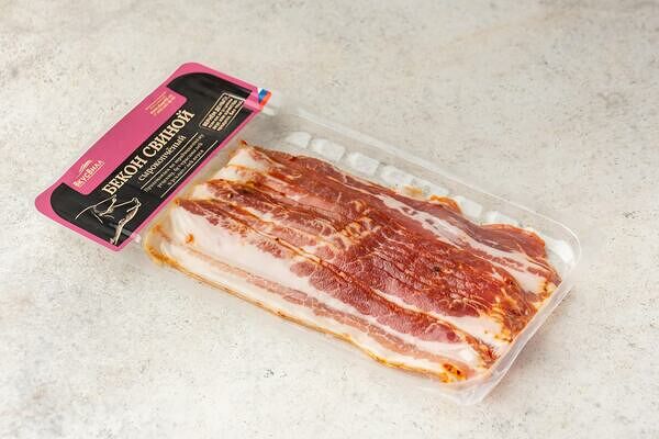 Бекон свиной сырокопченый, нарезка