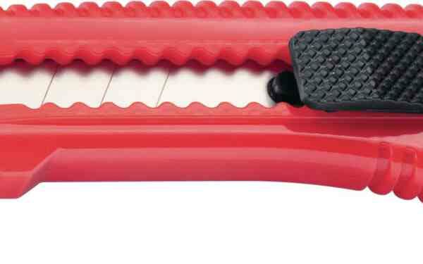 Нож Matrix выдвижное лезвие, металлическая направляющая, 18 мм