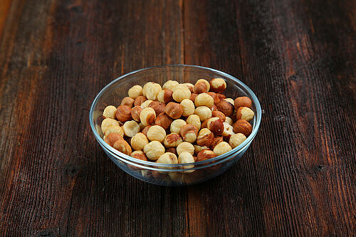 Фундук жареный