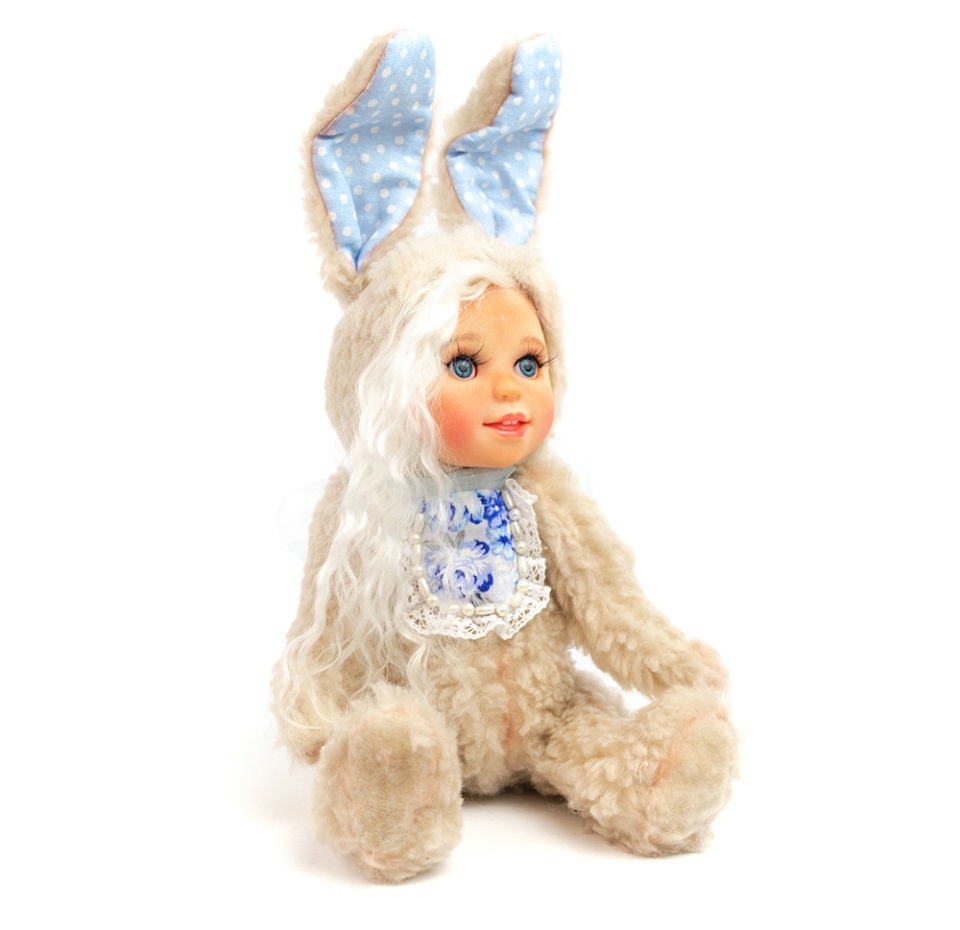 

Кукла декоративная Carolon «Тедди-долл Банни» в костюме зайки 25 см