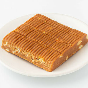 Ирис с орехом кешью