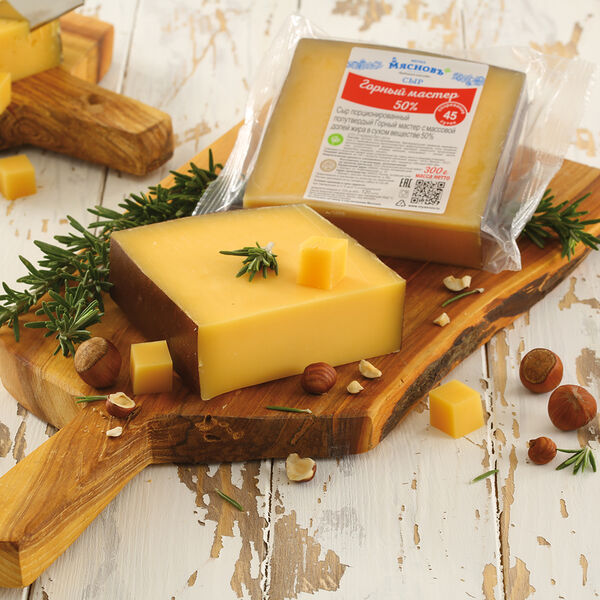 Сыр Горный мастер твердый 50% МясновЪ Ферма созревание 45 суток