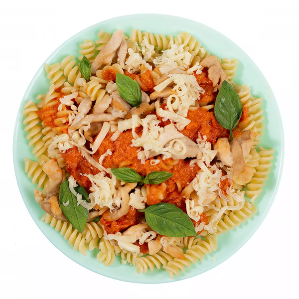 Паста с курицей, томатным соусом и моцареллой, Уже Готово