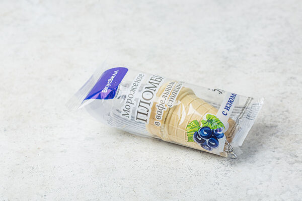 Мороженое пломбир с изюмом в вафельном стаканчике(Продукт замороженный)