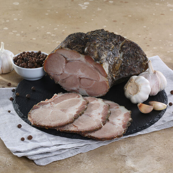 МясновЪ Шейка свиная запеченная Старомоскосковская с чесноком и черным перцем