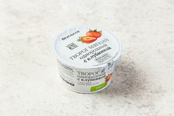 Творог мягкий с клубникой однородный 4,2%