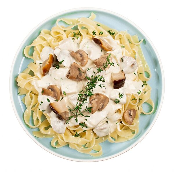 Фетучини с белыми грибами и шампиньонами