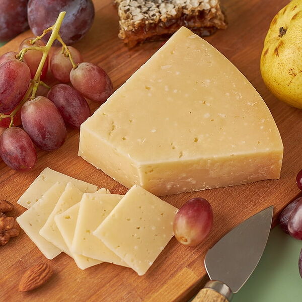 Сыр Грюйер фермерский весовой