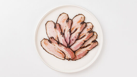 Бекон свиной копчено-запеченный