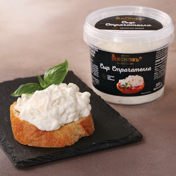 Сыр Страчателла 65% МясновЪ Ферма 200 г