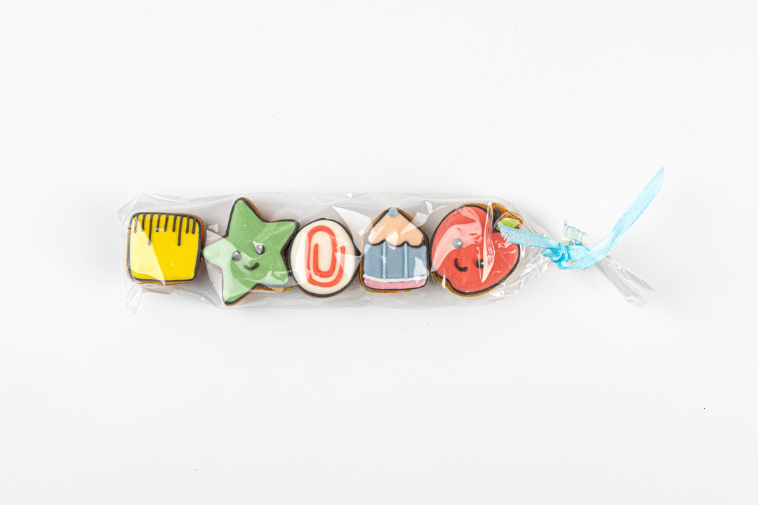 

Пряники-мини имбирные "День знаний" 1 уп., в ассортименте 45 г