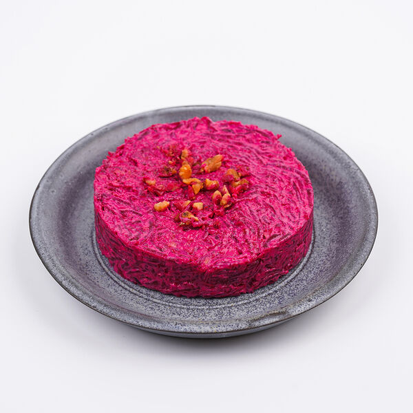 Салат из свеклы с сыром и чесноком