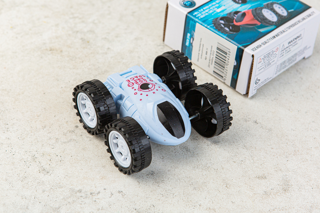 

Машинка перевертыш инерционная в ассортименте