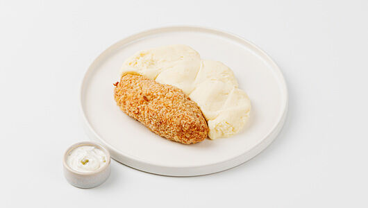 Котлеты из филе щуки и минтая с картофельным пюре и соусом Тар-тар