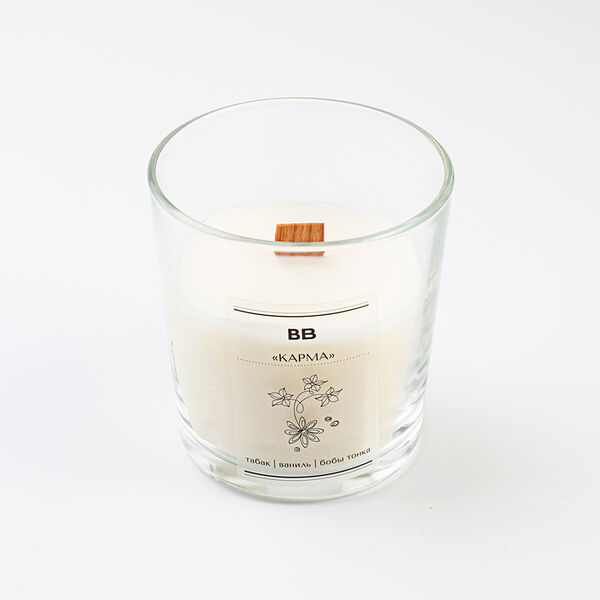 Свеча ВкусВилл парфюмированная из натурального воска Карма