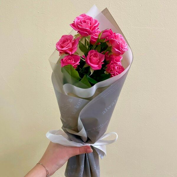 Букет кустовых роз