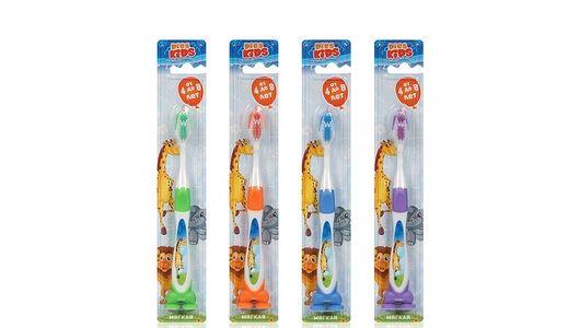 Зубная щетка детская D.I.E.S Kids от 4-8 лет мягкая щетина