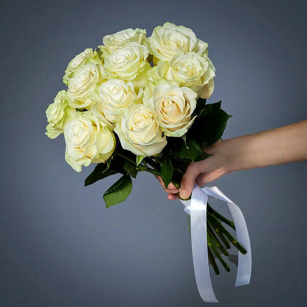 Монобукет 11 Роз Mondial под ленту