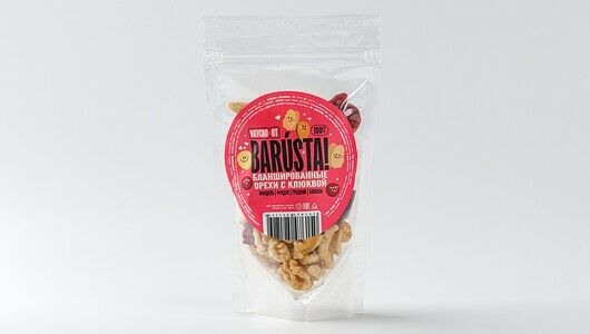 Смесь бланшированных орехов с клюквой