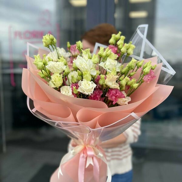 Моно букет из махровой эустомы