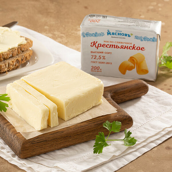 Масло сливочное Крестьянское ГОСТ 72,5% в фольге МясновЪ Ферма