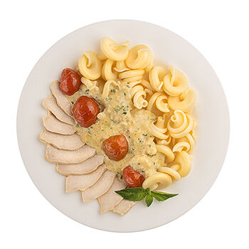 Паста с куриным филе в соусе Альфредо Taste of Уже Готово