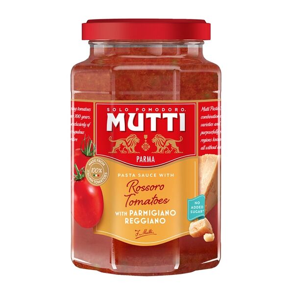 Соус Mutti томатный с сыром Permigiano Reggiano