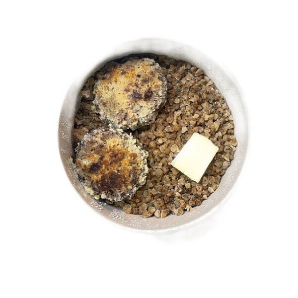 Каша гречневая с котлетами из говядины