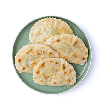 

Кутабы с сыром и зеленью жареные