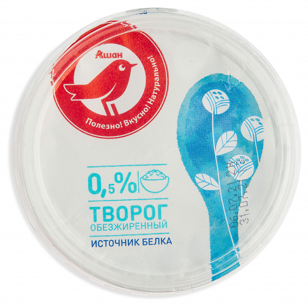 Творог АШАН Красная птица обезжиренный 0,5%