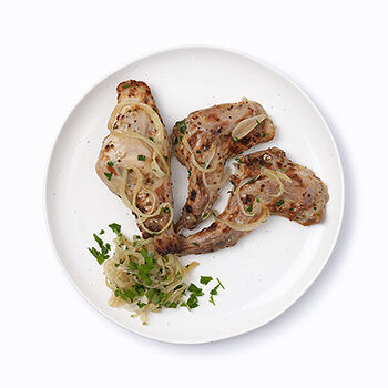 Кролик фермерский томленый в сметанном соусе от бренд-шефа АВ, Россия