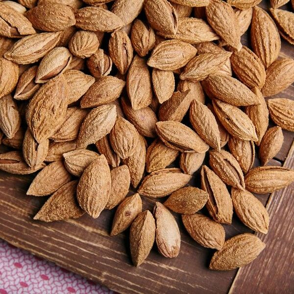 Орех Миндаль неочищенный на развес