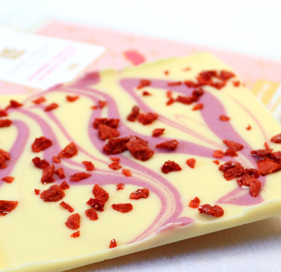 

Белый шоколад Love Cocoa со вкусом клубники и шампанского 35% 75 г