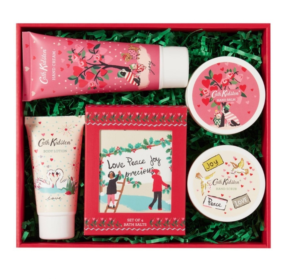 

Подарочный набор Cath Kidston средств для ванны и тела Shine Bright с ароматом Red Berry & Cedar, Великобритания