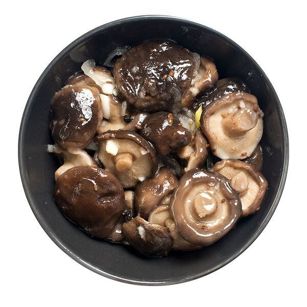 Грибы грузди маринованные с луком и чесноком 