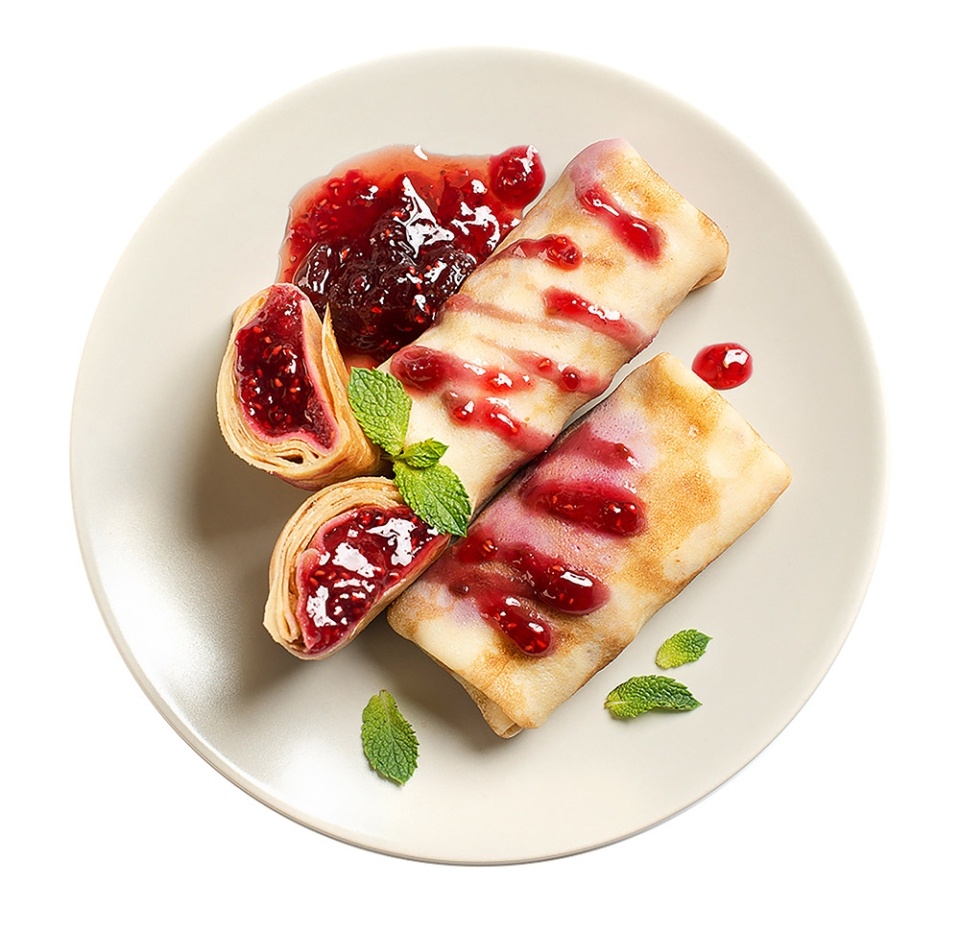 

Блинчики с малиной и клубникой Уже готово 3 шт