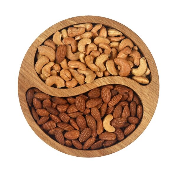 Подарочная тарелка Белое и черное с кешью и миндалем 245г