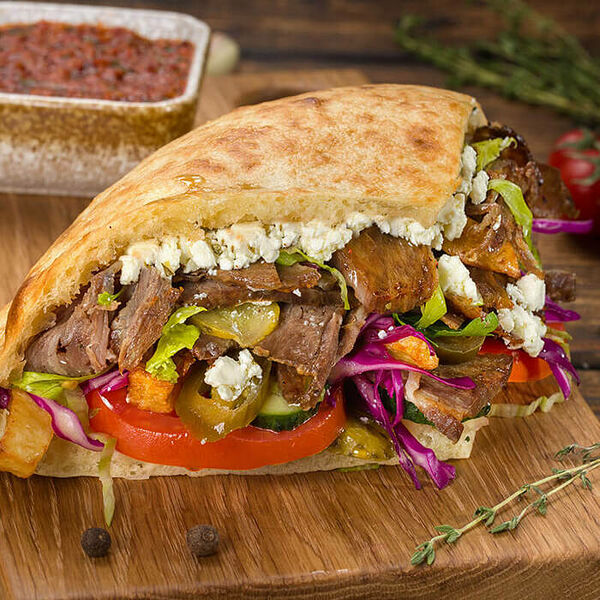 Берлин кебаб с говядиной и сыром фета