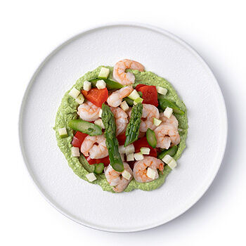 Салат с креветками, спаржей и соусом из руколы, «Уже готово»